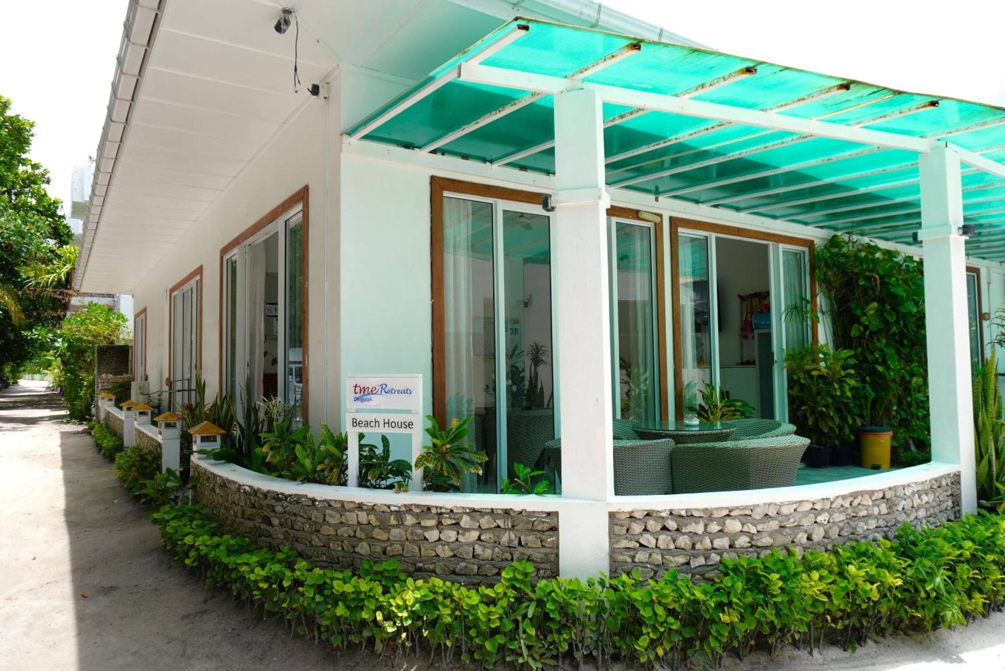 Tme Retreats Dhigurah Guest house 3*