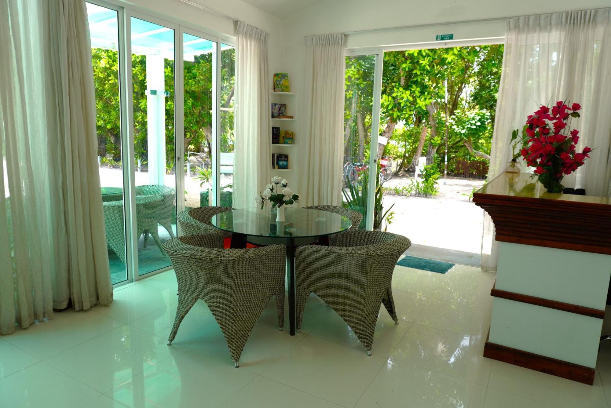 Guest house Tme Retreats Dhigurah 3*